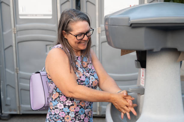 Best Porta potty rental for parties  in Sandoval, IL